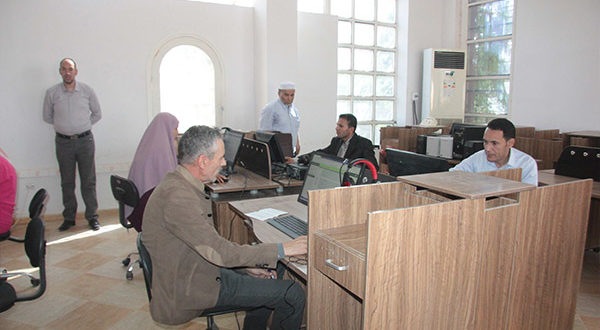 إجراء اختبار تحديد المستوى في الإنجليزية لطلبة السنة الأولى دكتوراه